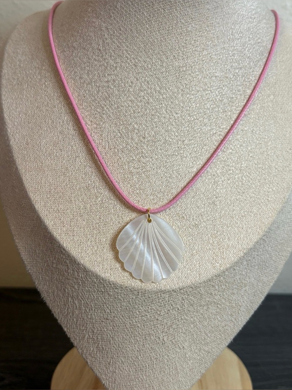 Handmade Mother Of Pearl Seashell Necklace